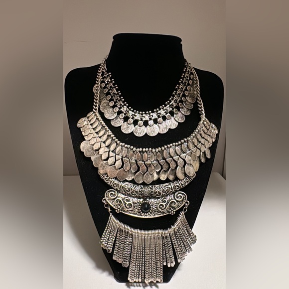 Boho layered Silver Statement Necklace - Picture 7 of 8
